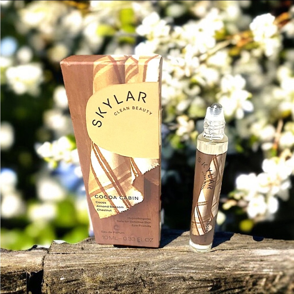 SKYLAR Clean Perfume Cocoa Cabin Limited Edition Fragrance .33 oz Rollerball NIB